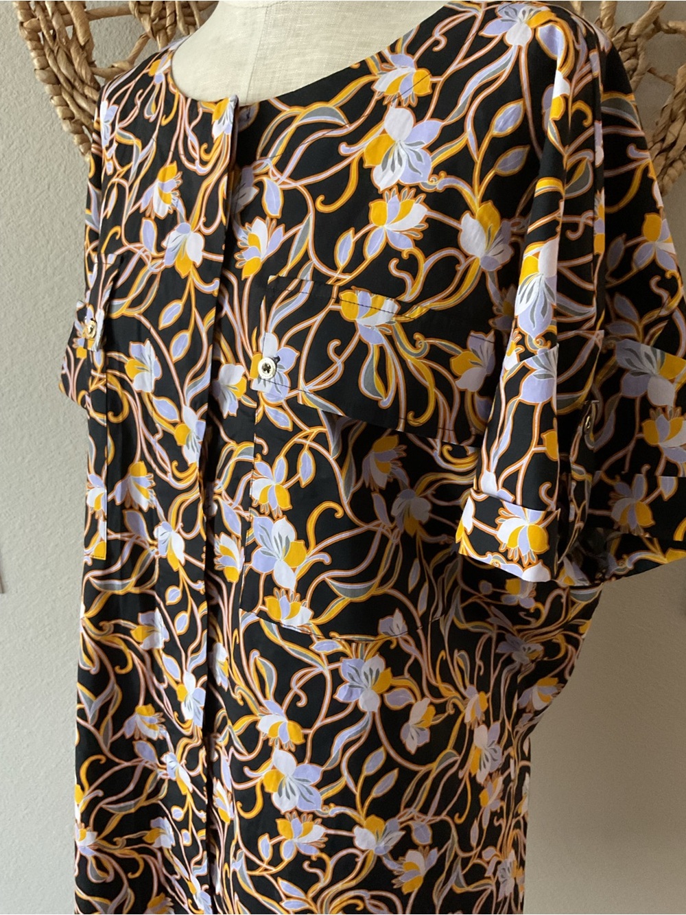 Halston Heritage Black Floral Midi Shift Cotton Dress with Pastel Accents. XXL.